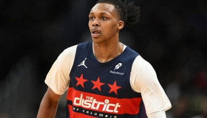 开云体育app-稳居东部垫底！步行者遭奇才8人上双背靠背双杀 赫夫22分