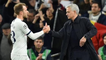 开云体育下载-穆里尼奥：昨天我曾为埃里克森祈祷 我也哭了