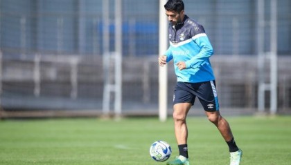 开云体育-苏牙膝盖或安假体 跟梅西做队友 得赔偿格雷米奥