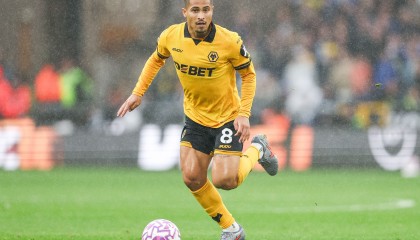 开云体育下载-迪马：中场伤病严重，那不勒斯有意今夏引进狼队24岁后腰戈麦斯